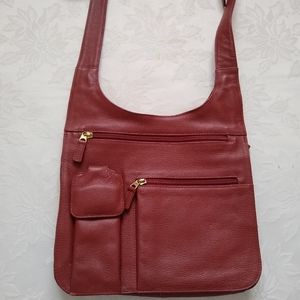 Made in Bolivia JPOurse traveler leather crossbody